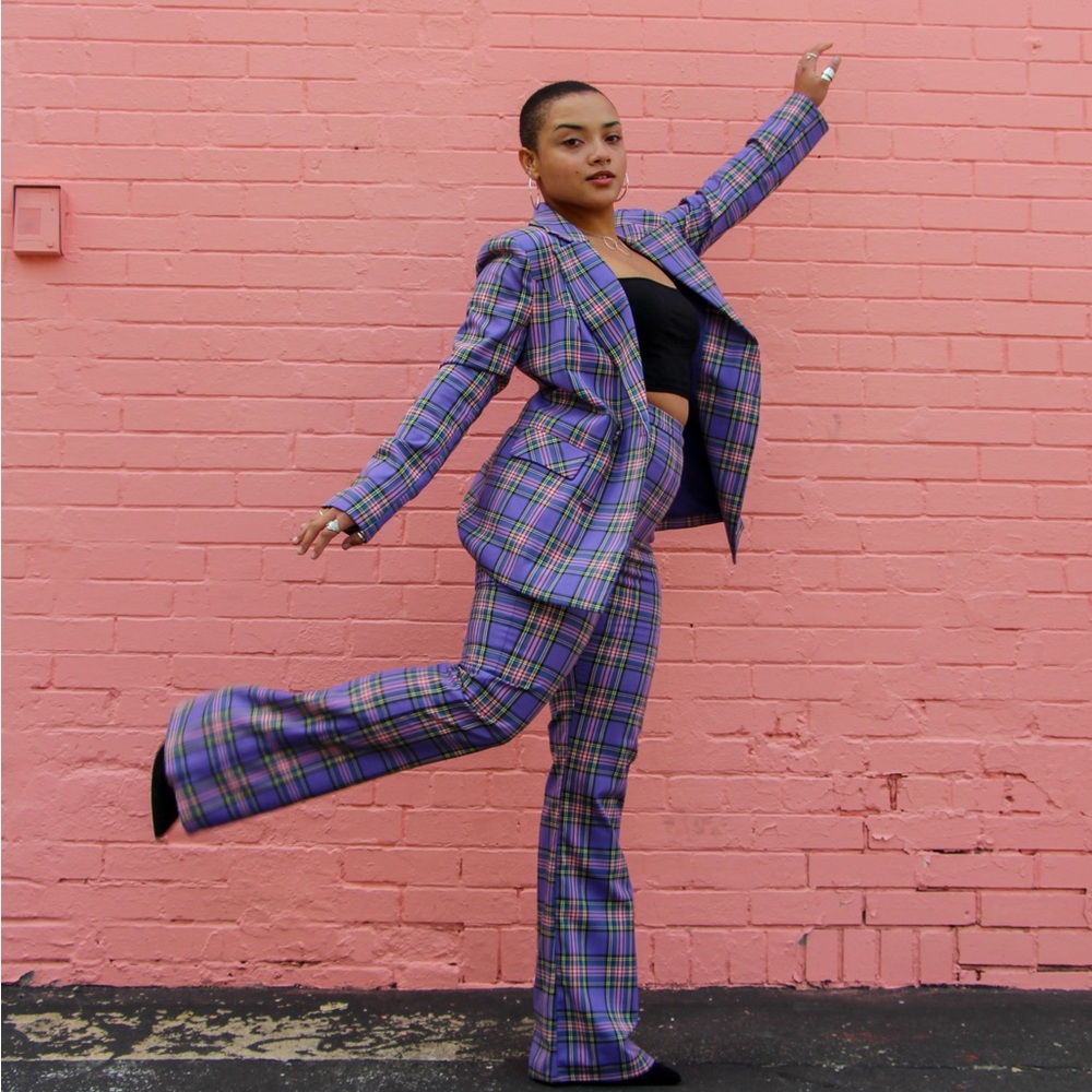 MAJORELLE SUIT